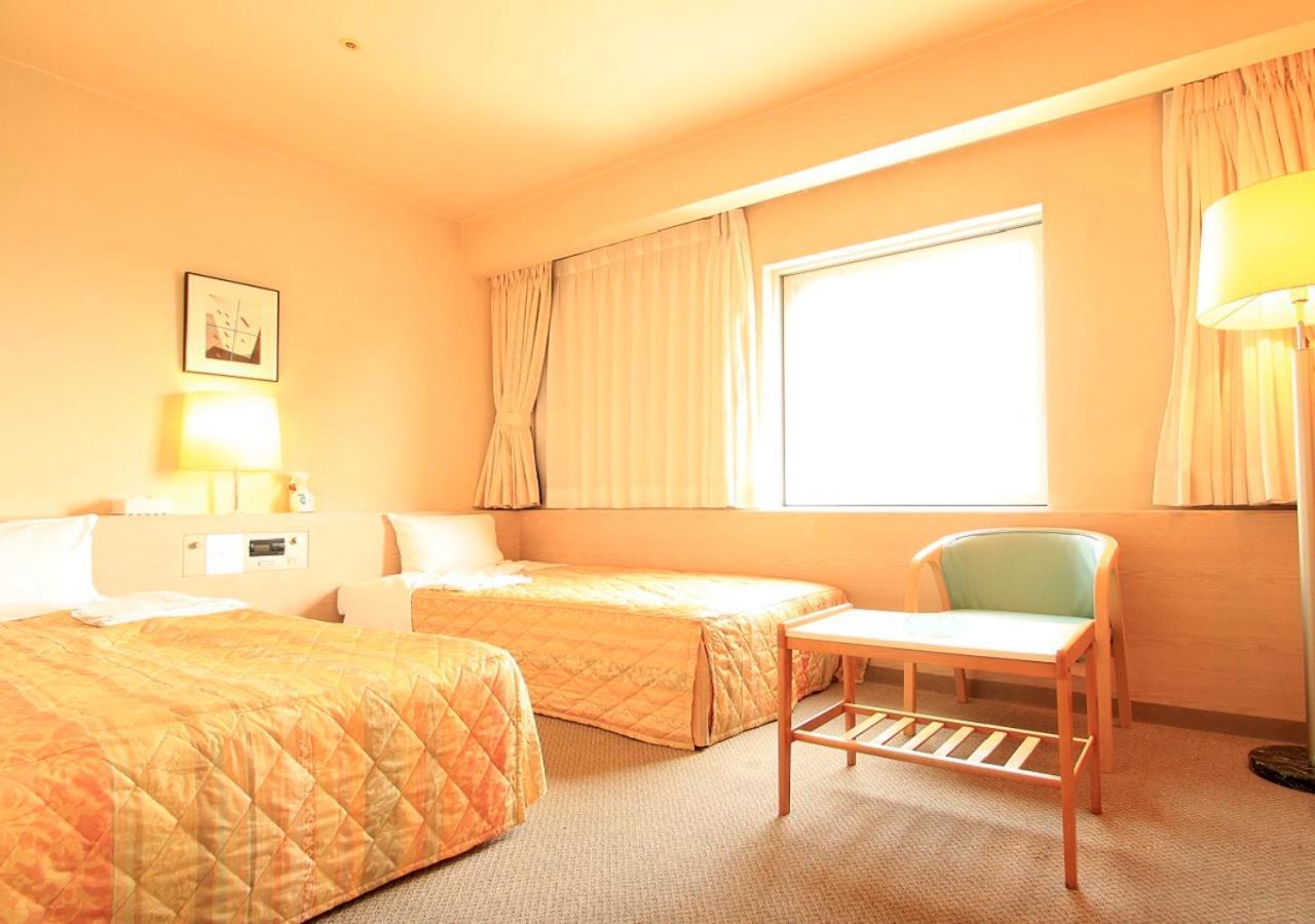 Shinsayama Daiichi Hotel Bagian luar foto